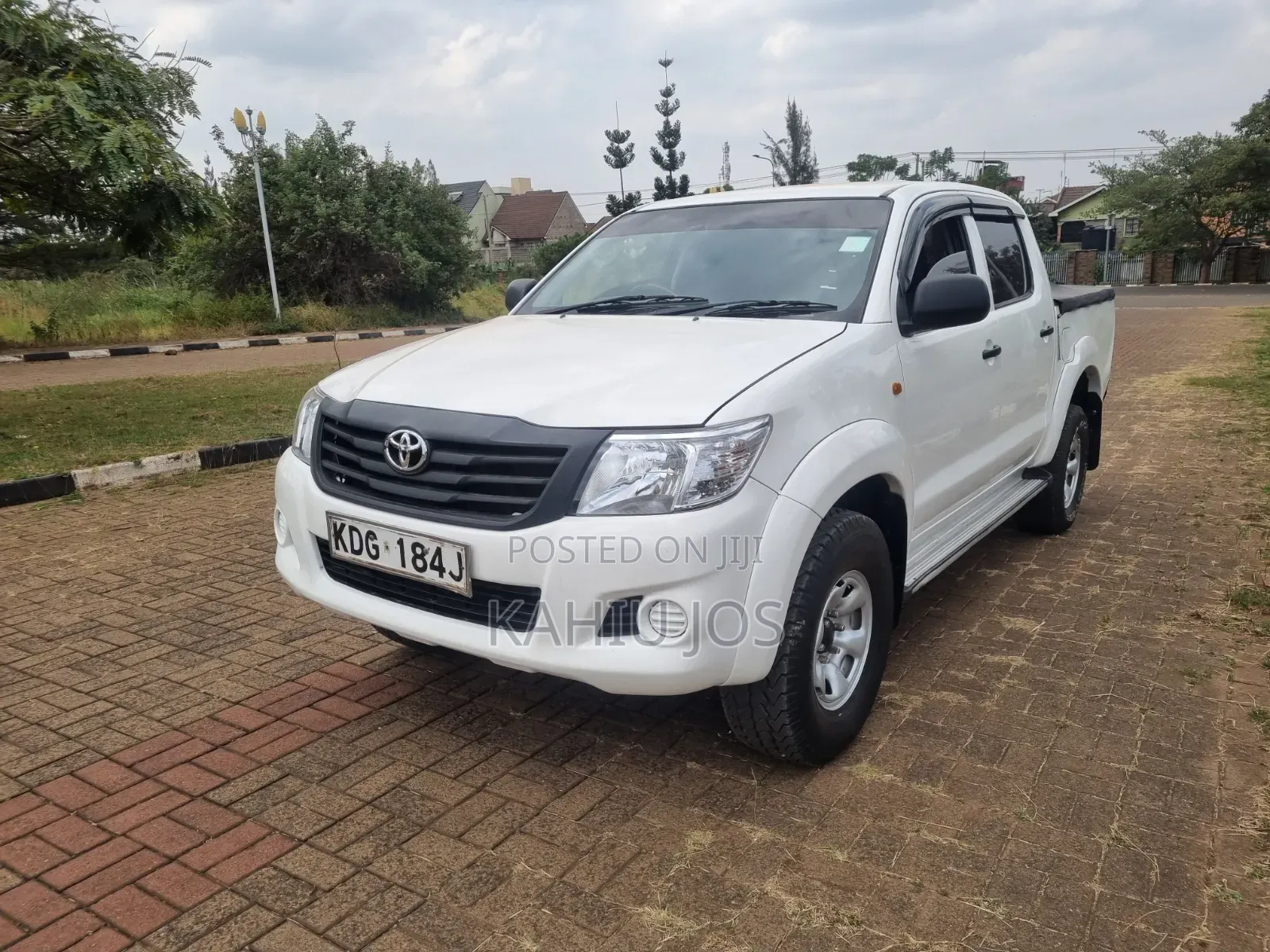 Toyota Hilux 2015 White