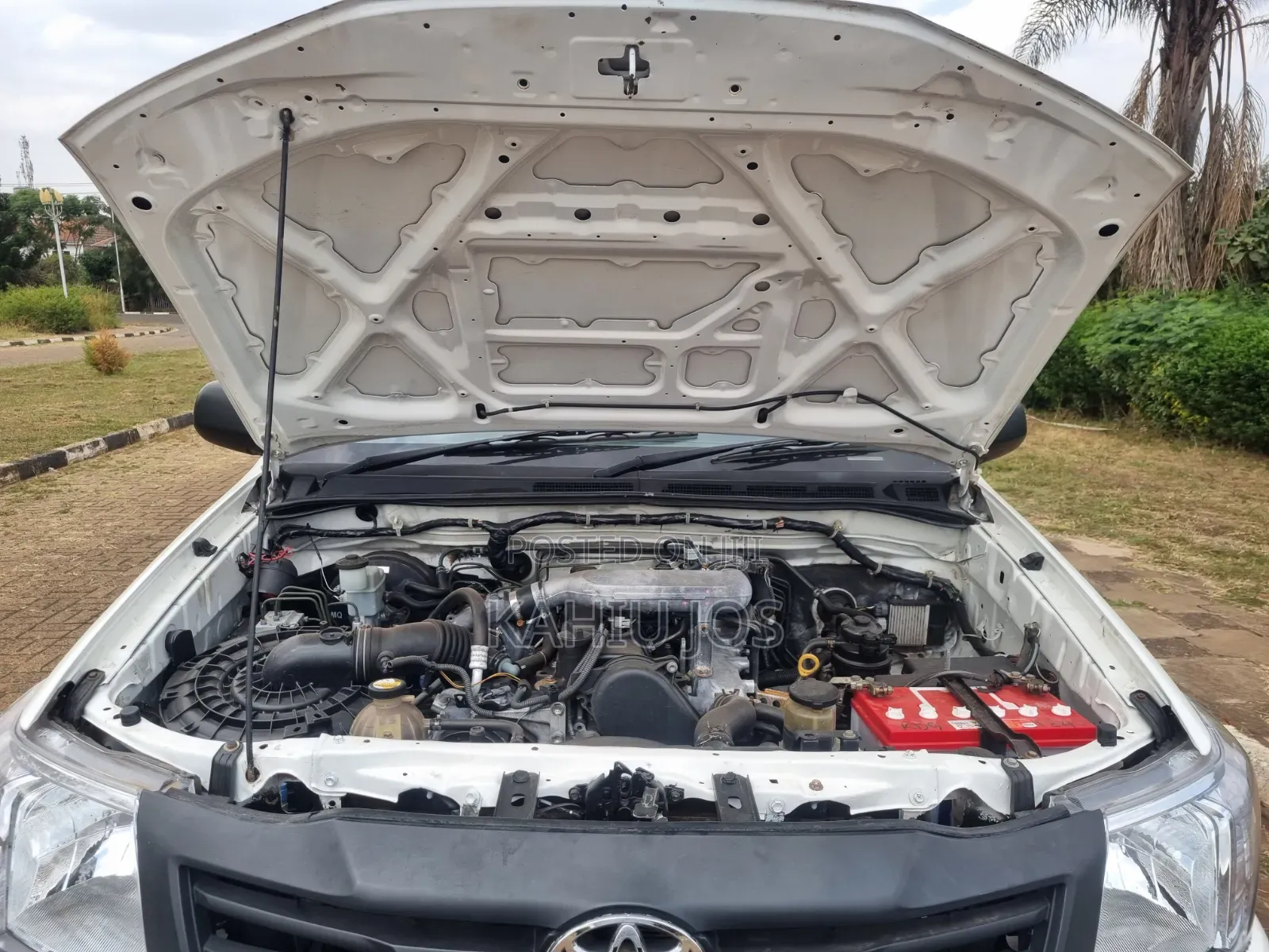 Toyota Hilux 2015 White