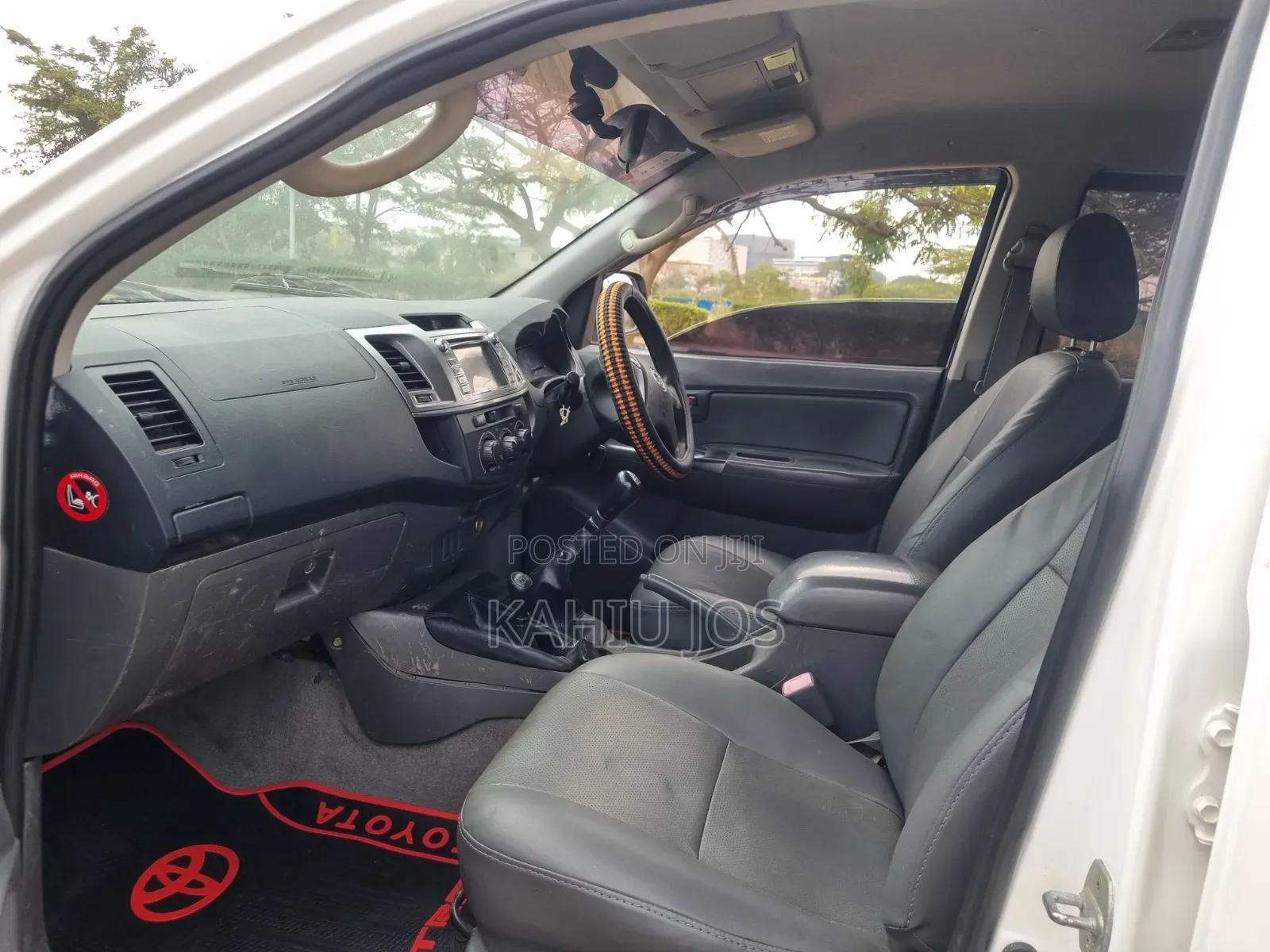 Toyota Hilux 2015 White