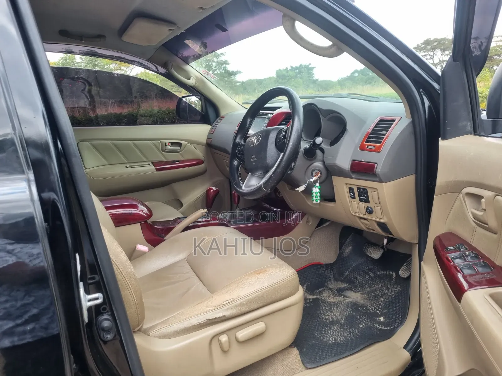 Toyota Hilux 2011 Black