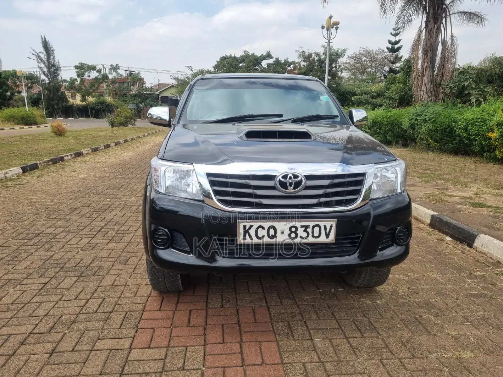 Toyota Hilux 2011 Black