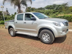 Toyota Hilux 2009 Silver