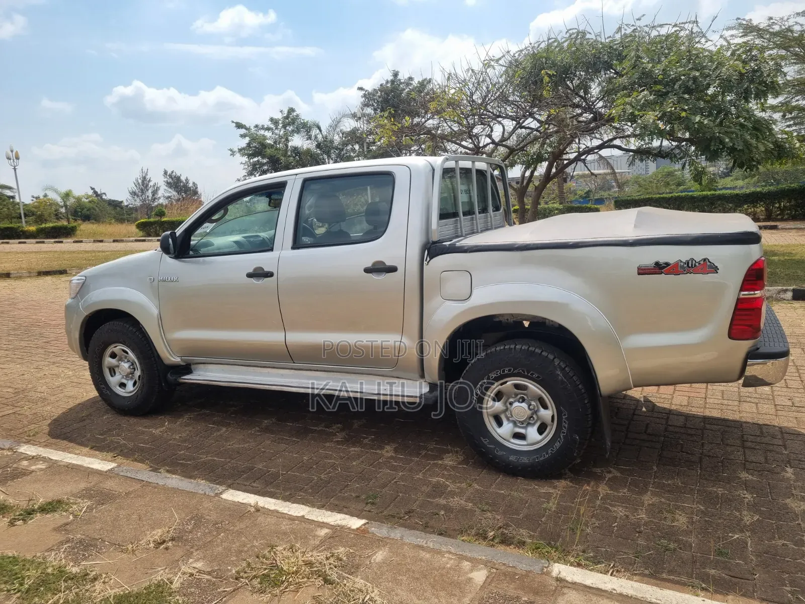Toyota Hilux 2009 Silver