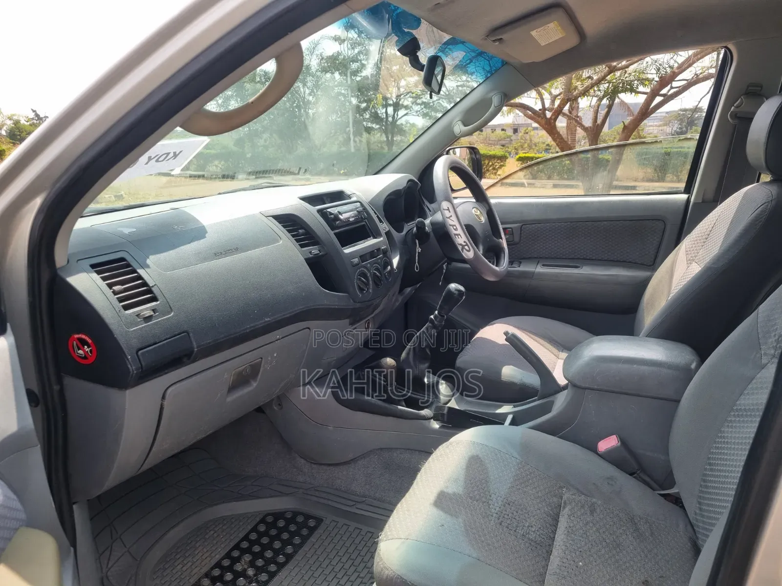 Toyota Hilux 2009 Silver