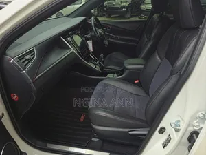 Toyota Harrier 2018 White