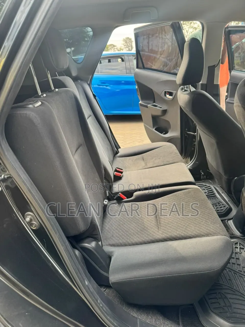 Subaru Trezia 2013 Black