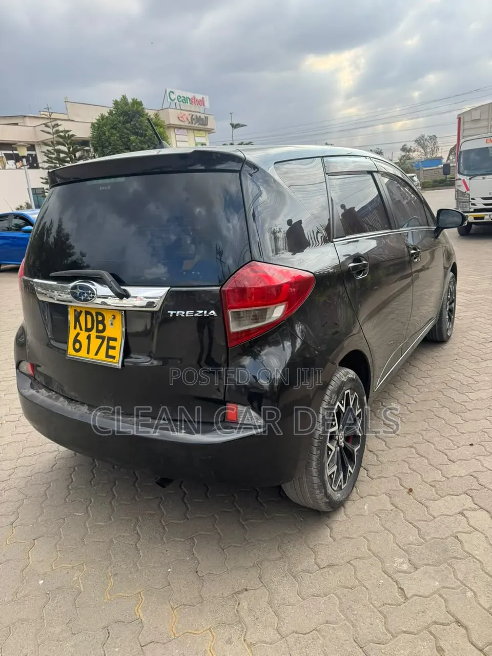 Subaru Trezia 2013 Black