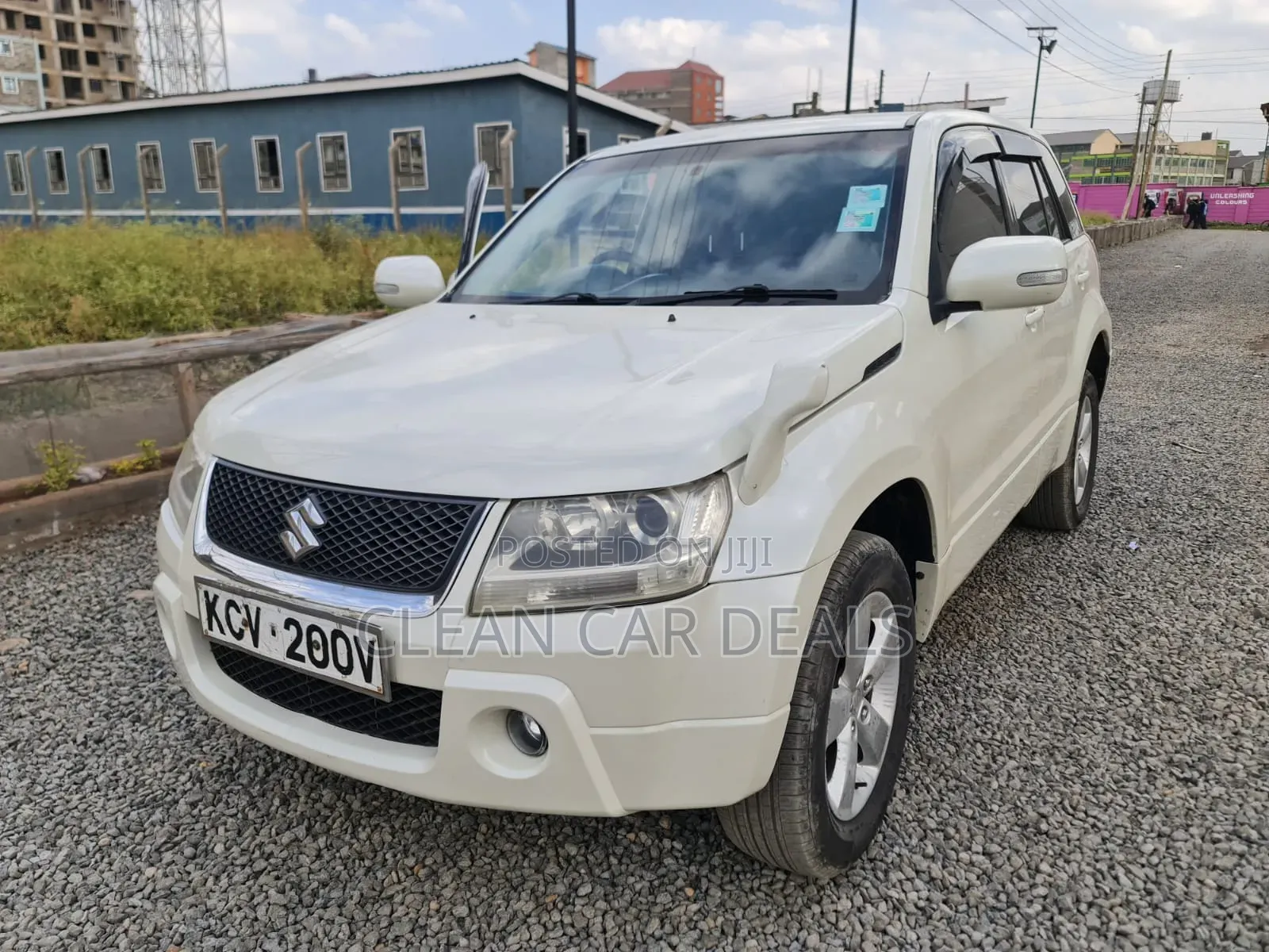 Suzuki Escudo 2012 White