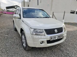 Suzuki Escudo 2012 White