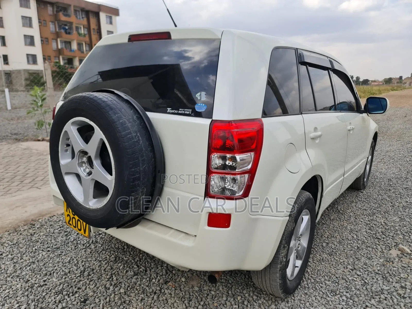 Suzuki Escudo 2012 White