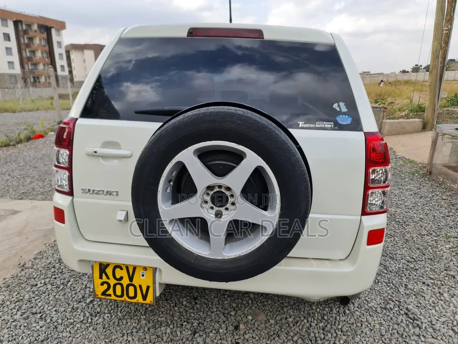 Suzuki Escudo 2012 White