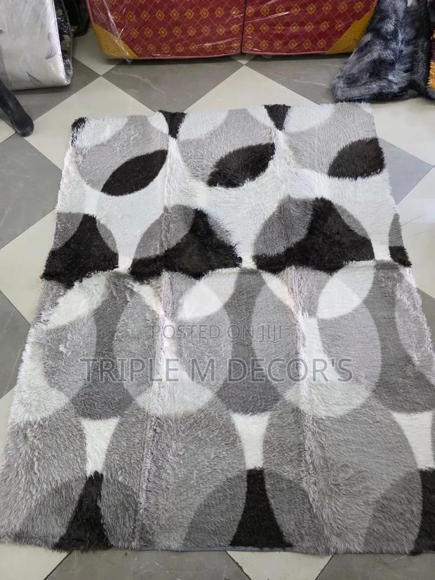 Modern Soft Fluffy Carpet 5 by 8 - thumbnail 2