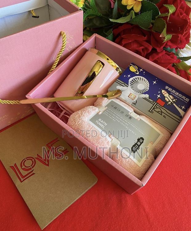 Pretty in Pink Girlfriends Day Gift - thumbnail 2
