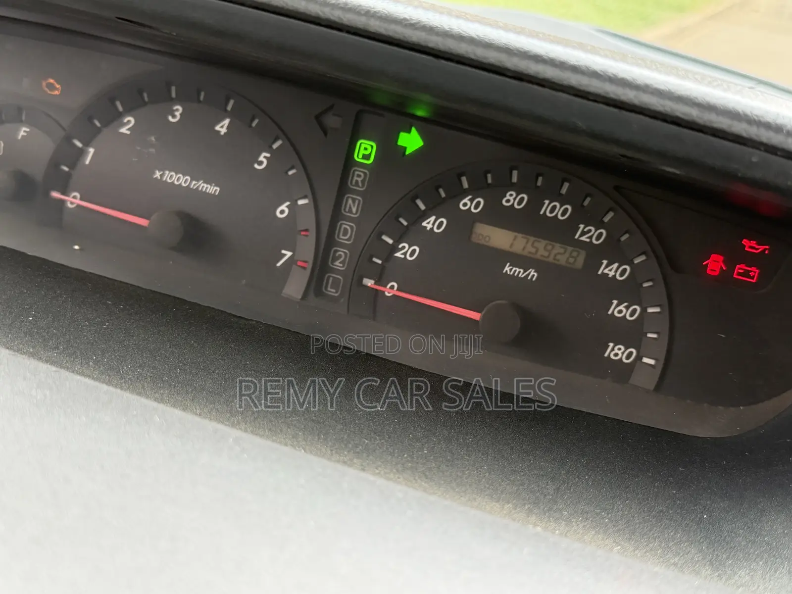 Toyota Noah 2002 Silver
