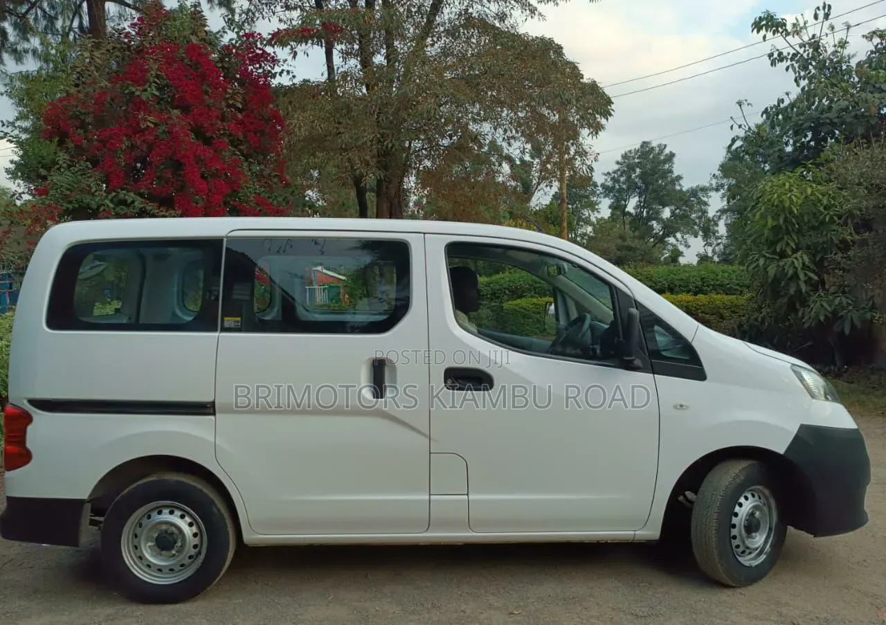 Nissan NV200 2019 White