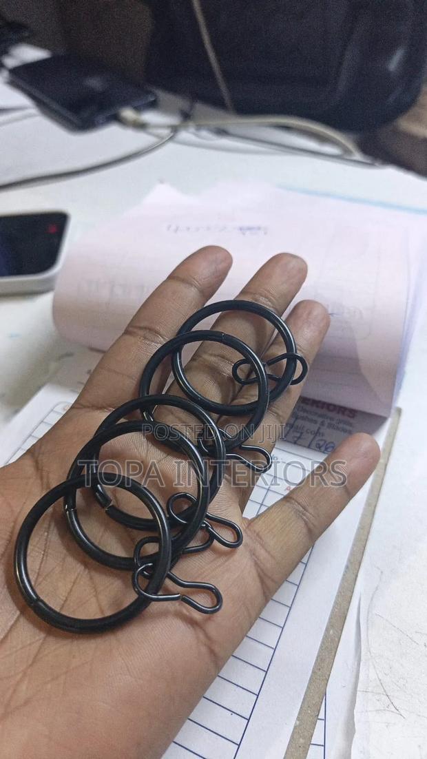Black Circular Metal Curtain Rings