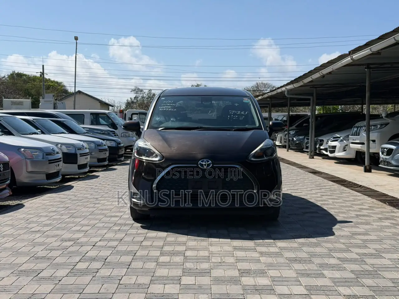 Toyota Sienta 2019 Brown