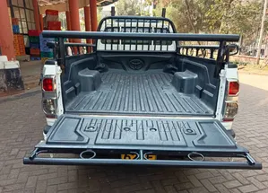 Toyota Hilux 2015 White