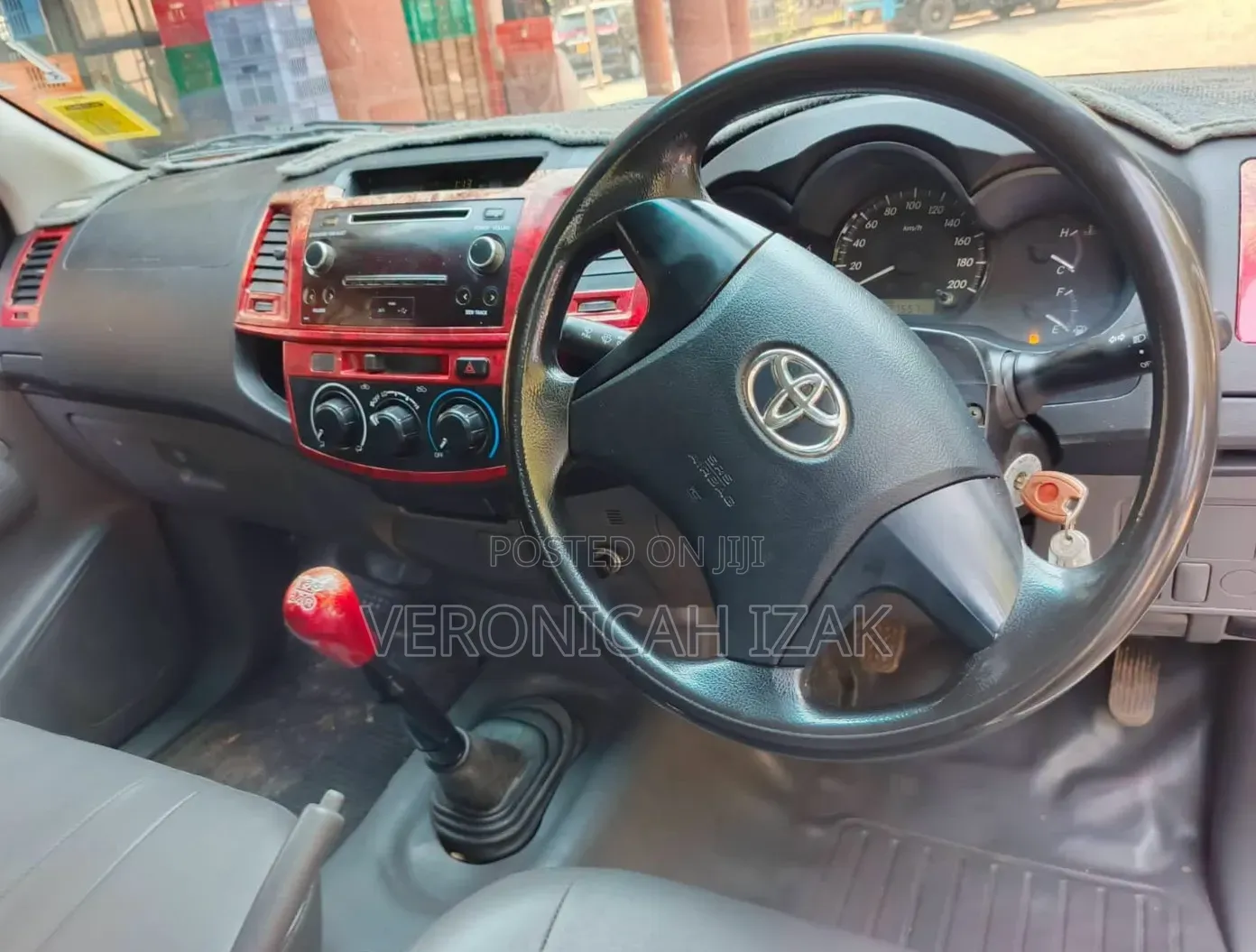 Toyota Hilux 2015 White