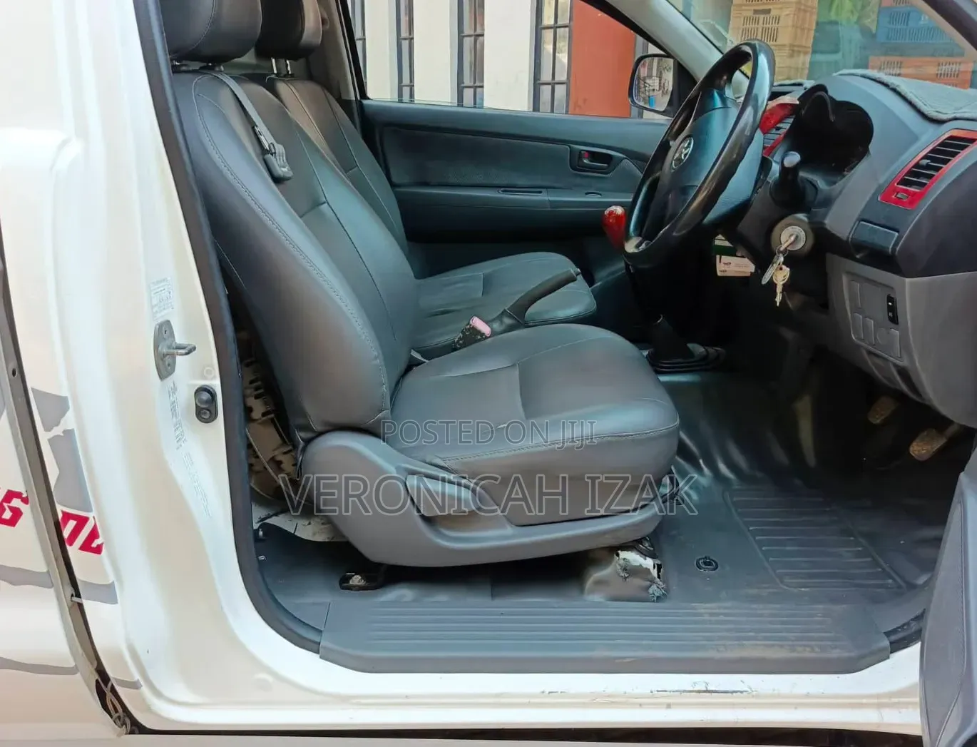 Toyota Hilux 2015 White