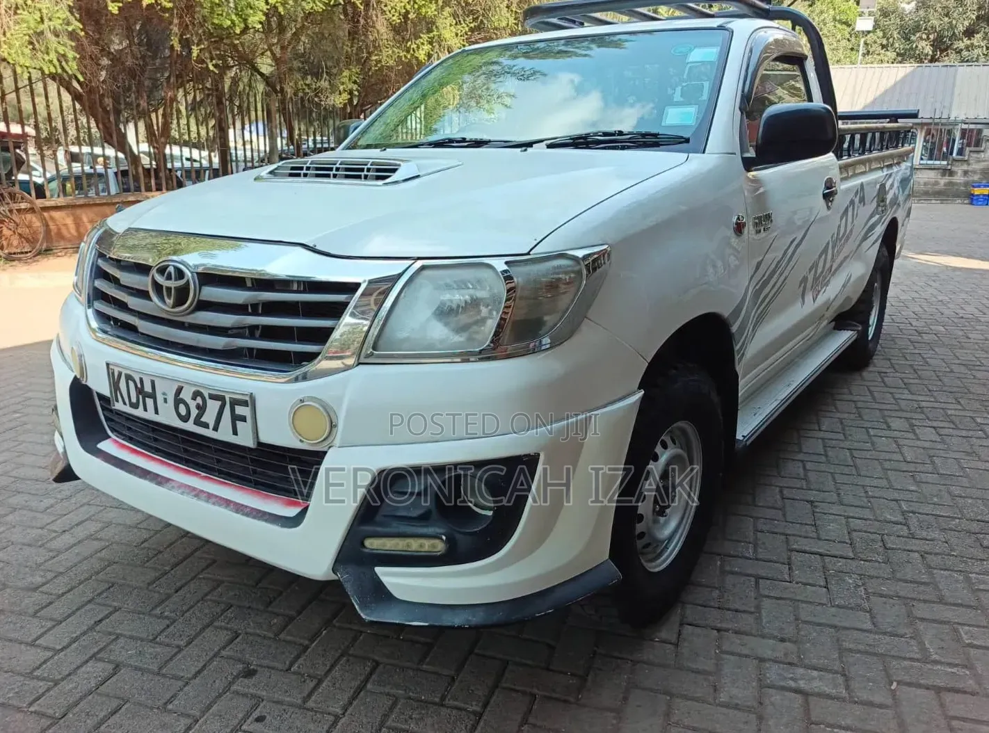Toyota Hilux 2015 White