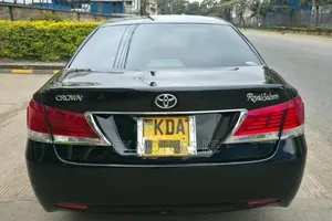 Toyota Crown 2013 Black