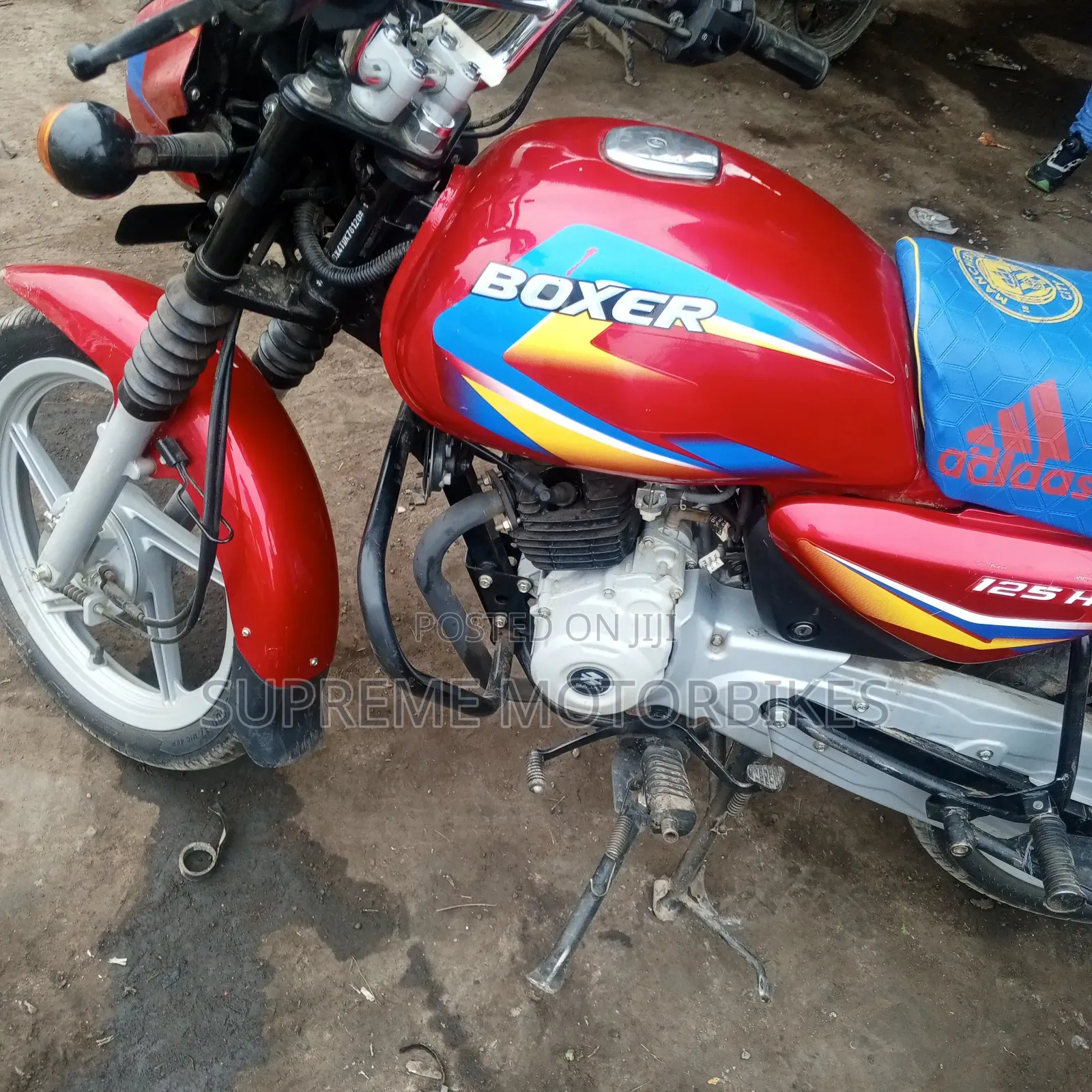 Bajaj Boxer 125 2026 Red