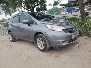 Nissan Note 2013 Green