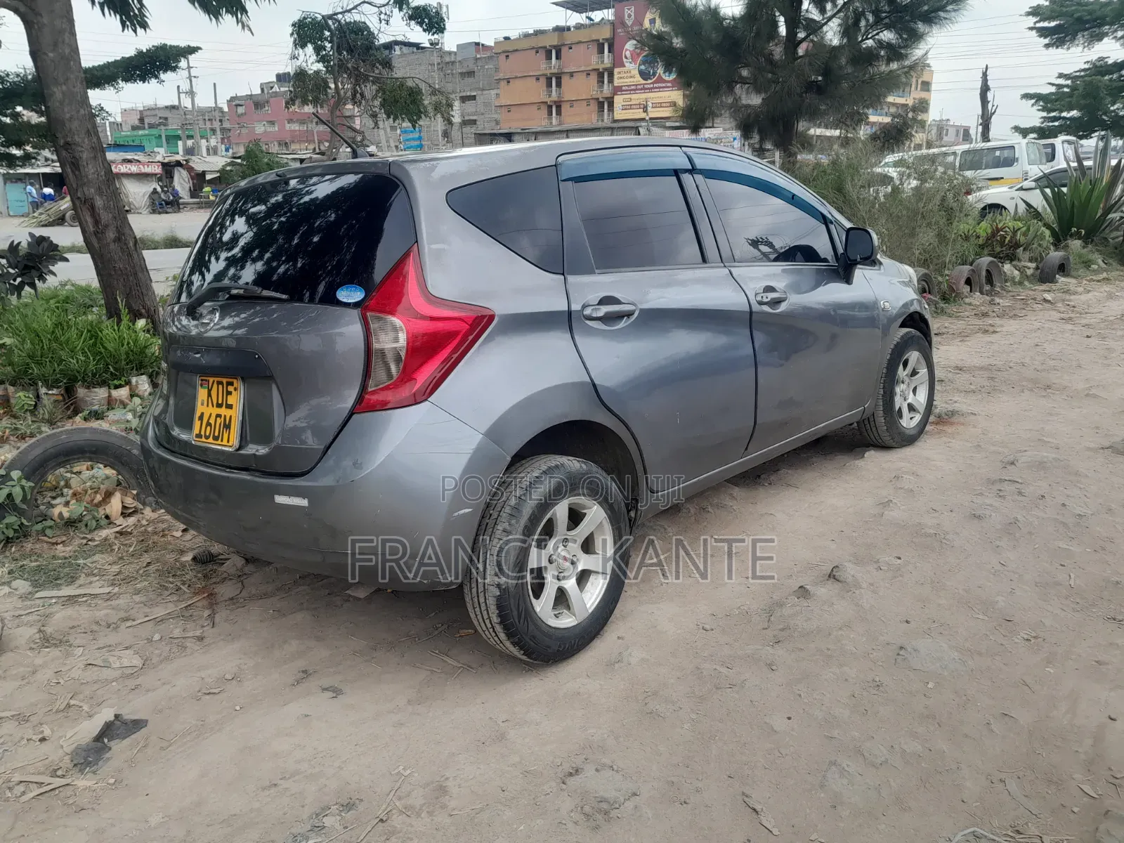 Nissan Note 2013 Green