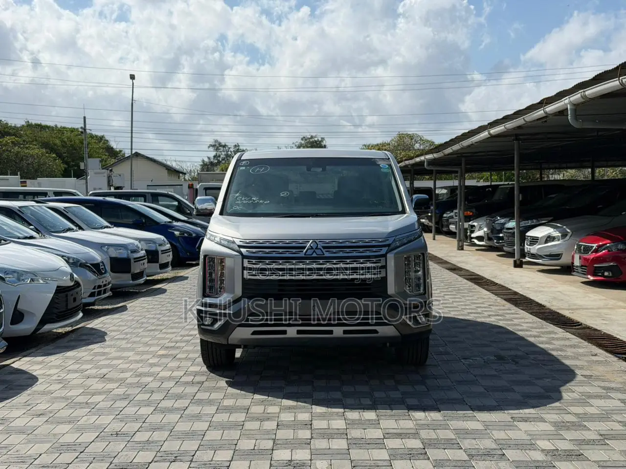 Mitsubishi Delica 2019 Silver