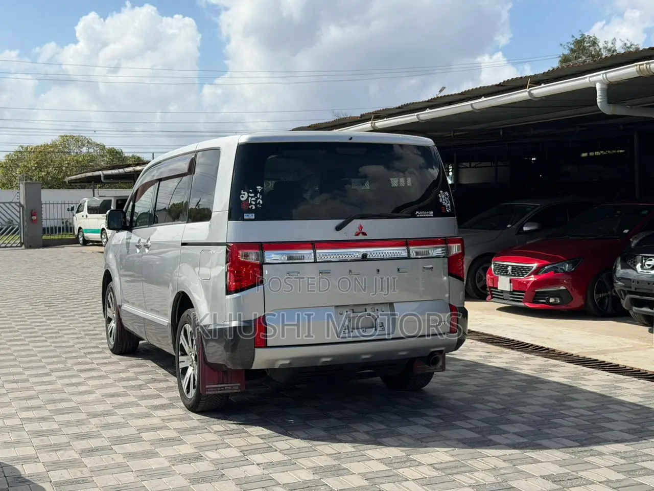 Mitsubishi Delica 2019 Silver