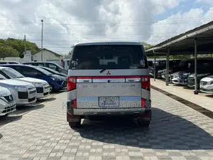 Mitsubishi Delica 2019 Silver