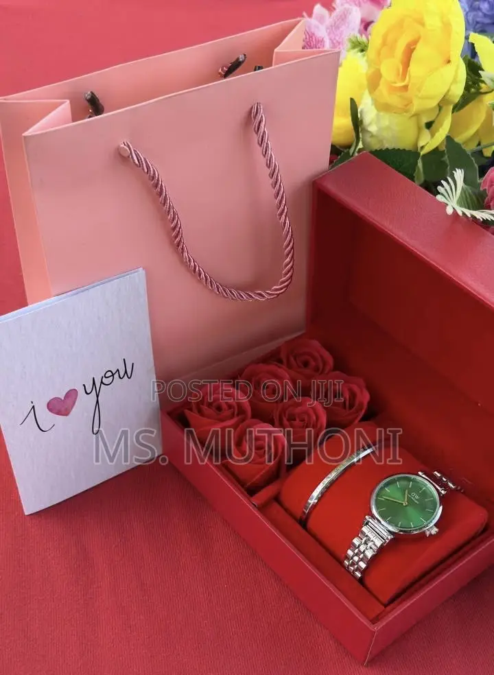 Daniel Welling Girlfriends Day Gift Set