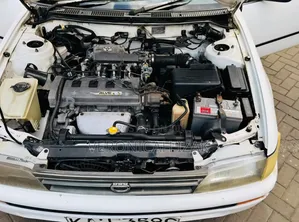 Toyota Corolla 1992 White