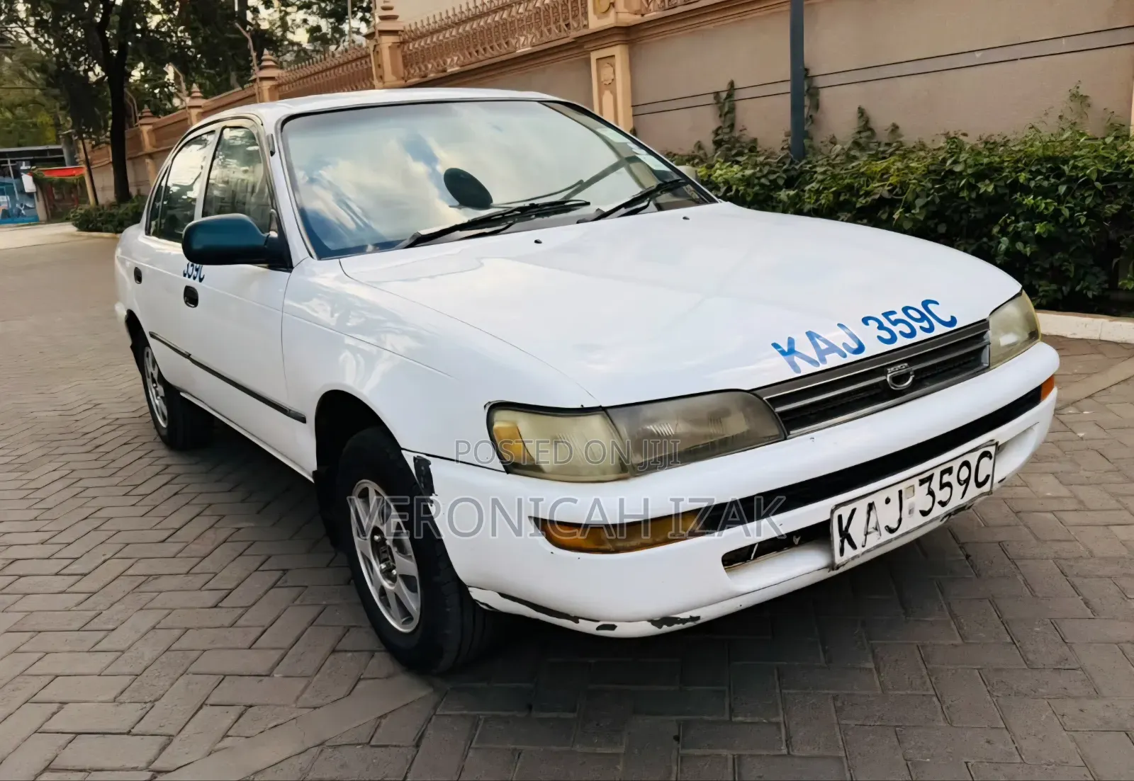 Toyota Corolla 1992 White