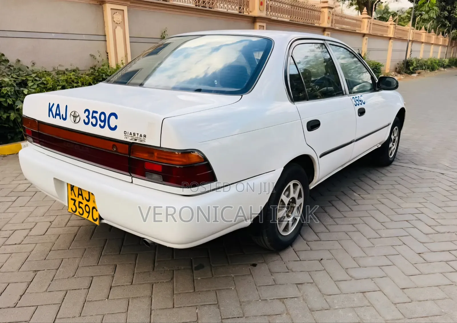 Toyota Corolla 1992 White