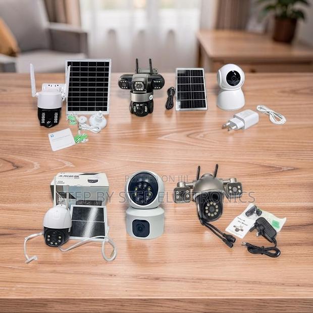 Full HD 4G and Wifi Rotating Dual Triple Lens Solar Cameras Wholesale