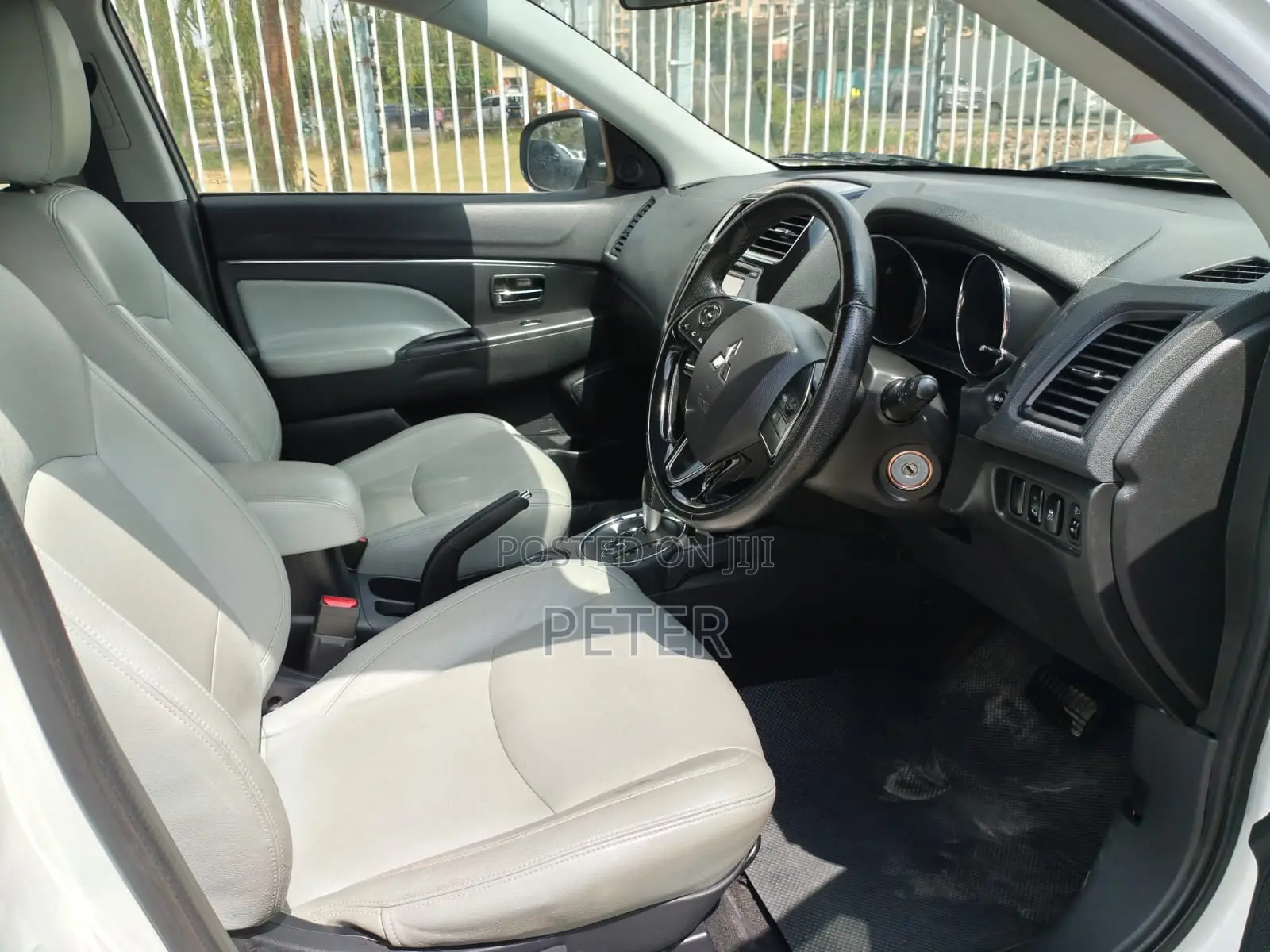 Mitsubishi RVR 2016 White