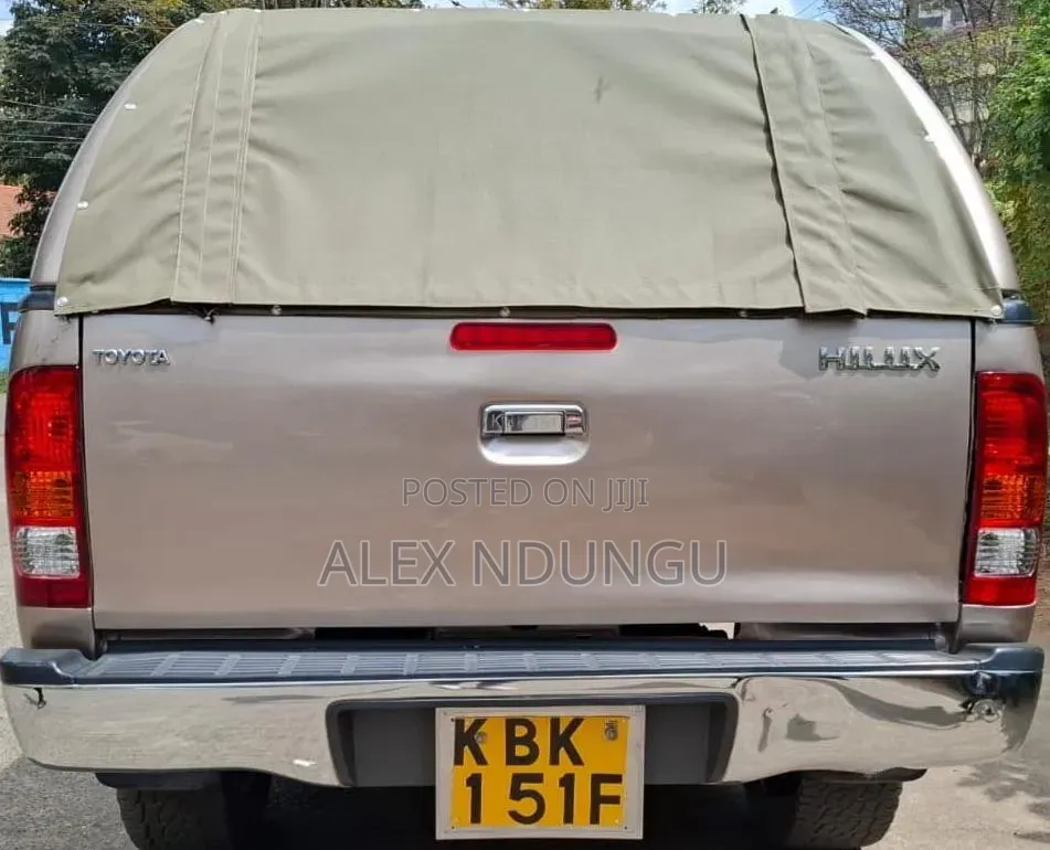 Toyota Hilux 2.5 Cab 2005 Beige