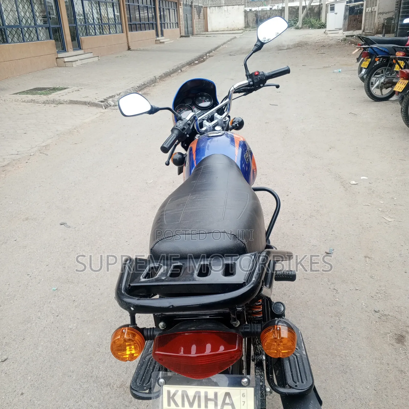 Bajaj Boxer 150 UG 2026 Blue