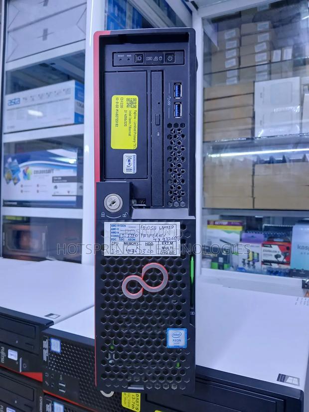 Desktop Computer Fujitsu 4GB Intel Xeon HDD 320GB - main view