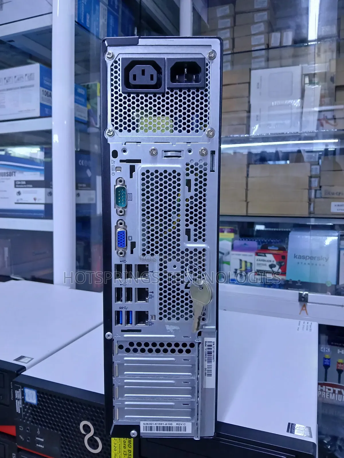 Desktop Computer Fujitsu 4GB Intel Xeon HDD 320GB