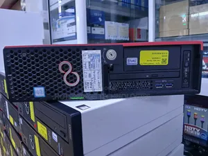 Desktop Computer Fujitsu 4GB Intel Xeon HDD 320GB