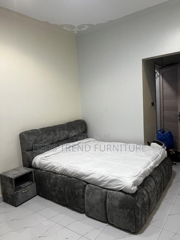 6x6 Bubble Bed Grey Velvet