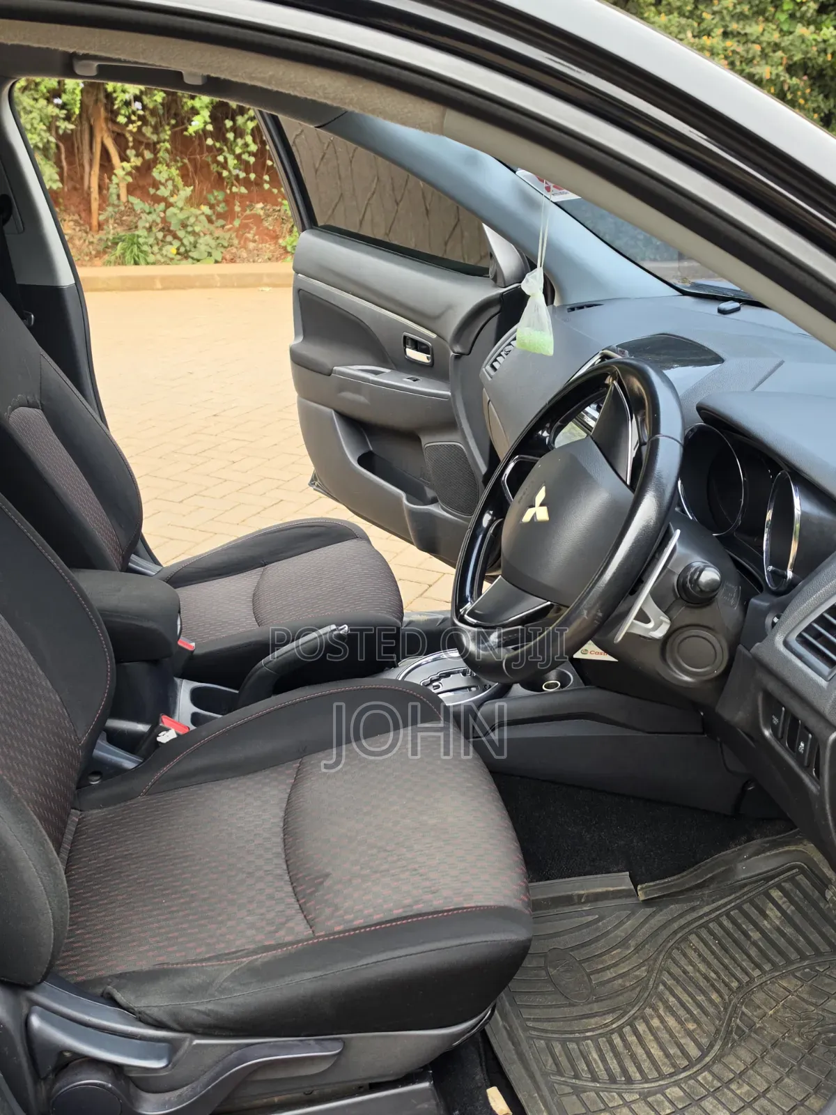 Mitsubishi RVR 2017 Black