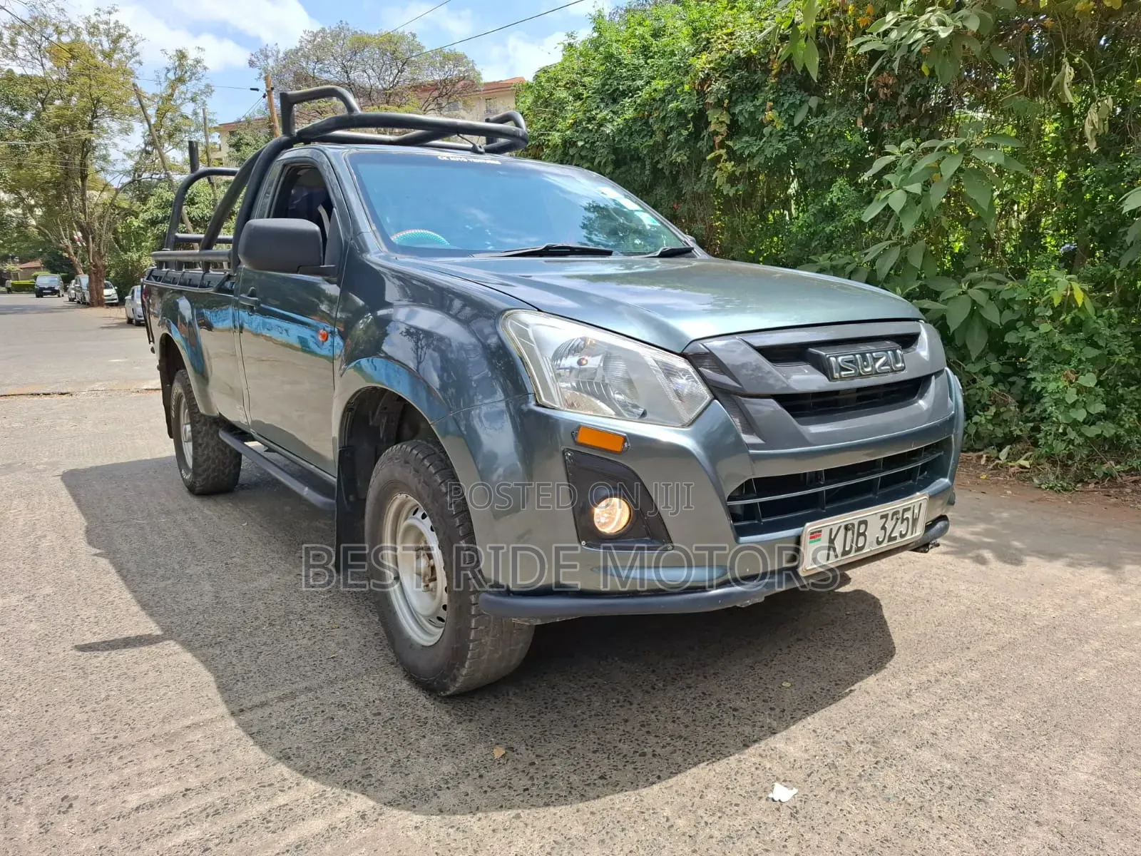 Isuzu D-MAX 2021 Gray