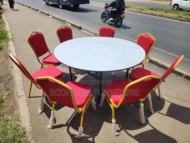 1.5M Round Foldable Banquet Table - thumbnail 2