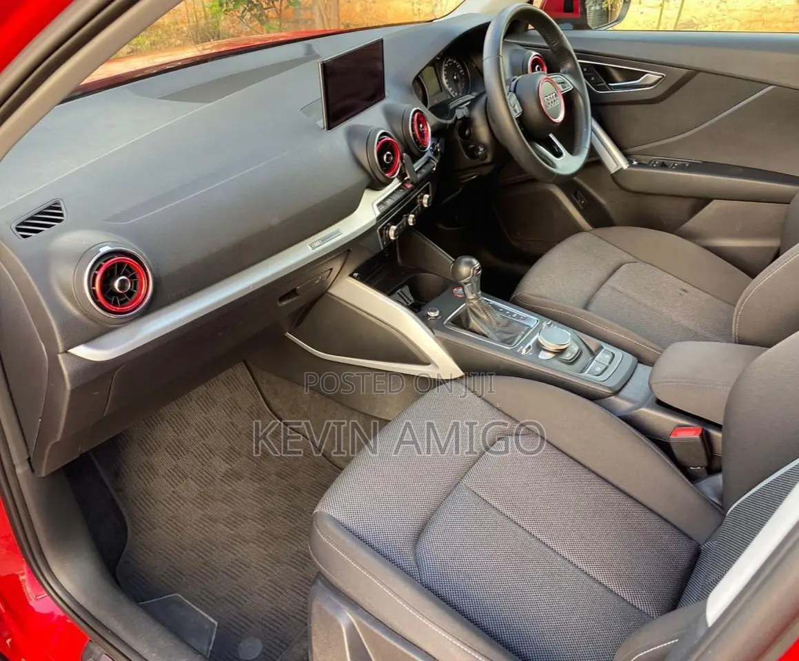 Audi Q2 2019 Red