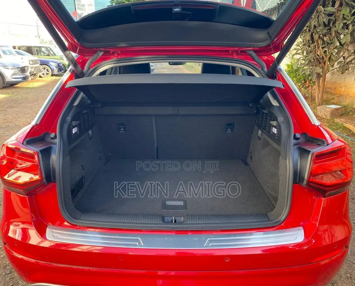 Audi Q2 2019 Red