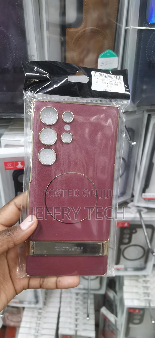 Burgundy and Gold Leather MagSafe for the Samsung Galaxy S24 Ultra